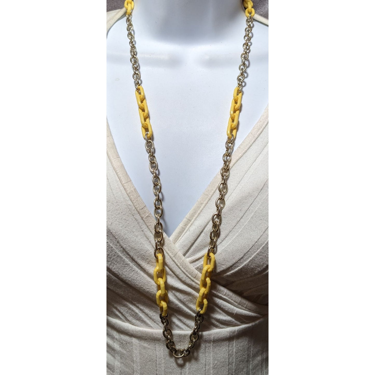 Vintage DEB Signed Yellow And Silver Link Necklace