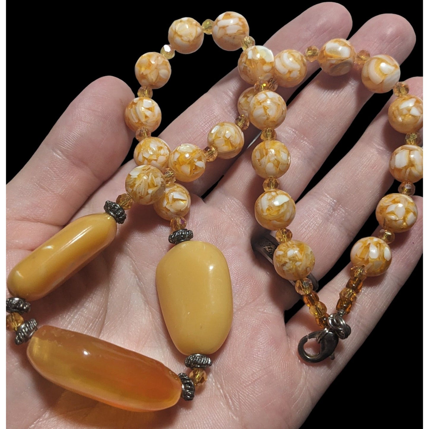 Retro Orange Cream Chunky Beaded Necklace