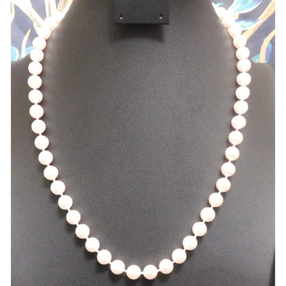 Simple White Lightweight Faux Pearl Necklace