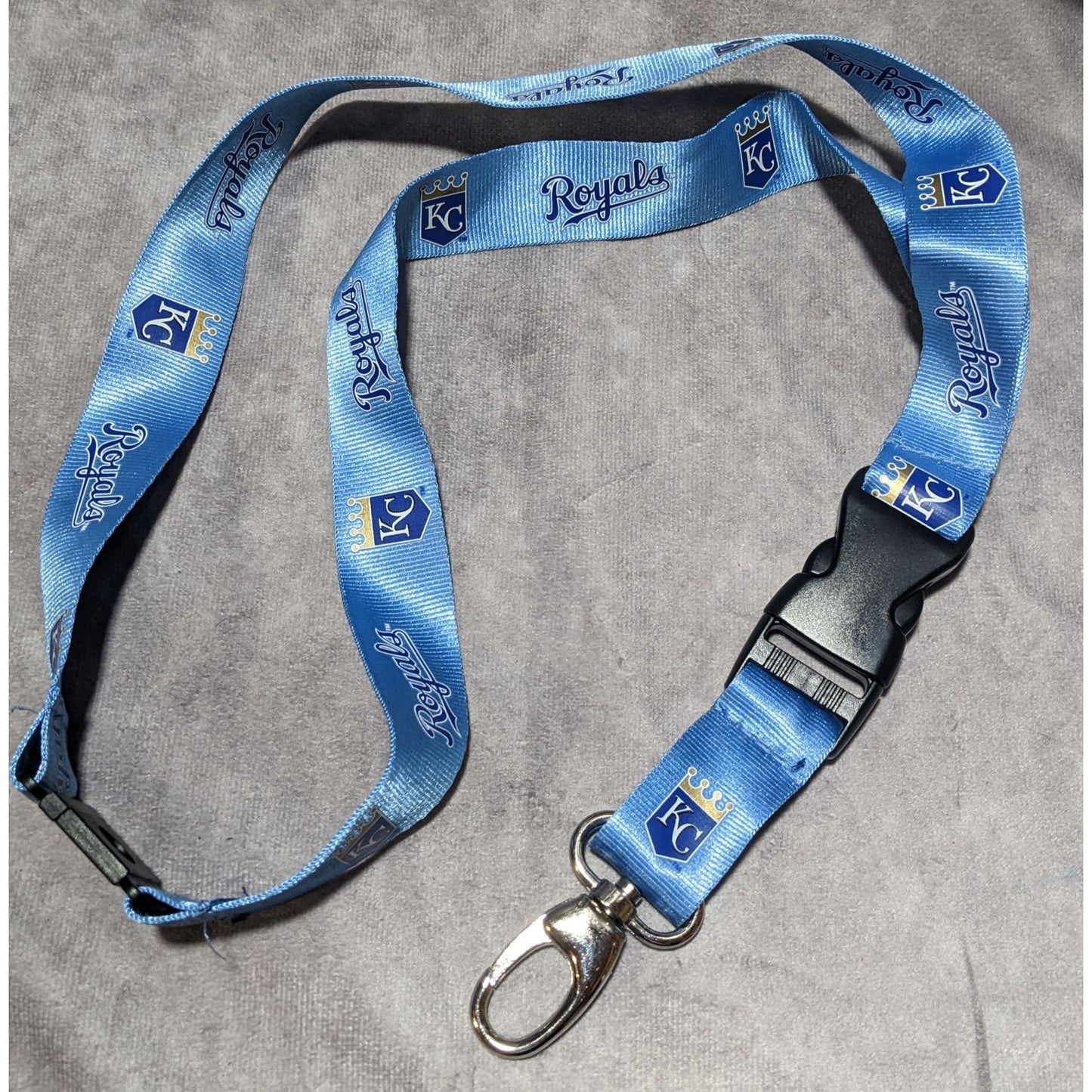 MLB Kansas City Royals Lanyard With Detachable Keychain