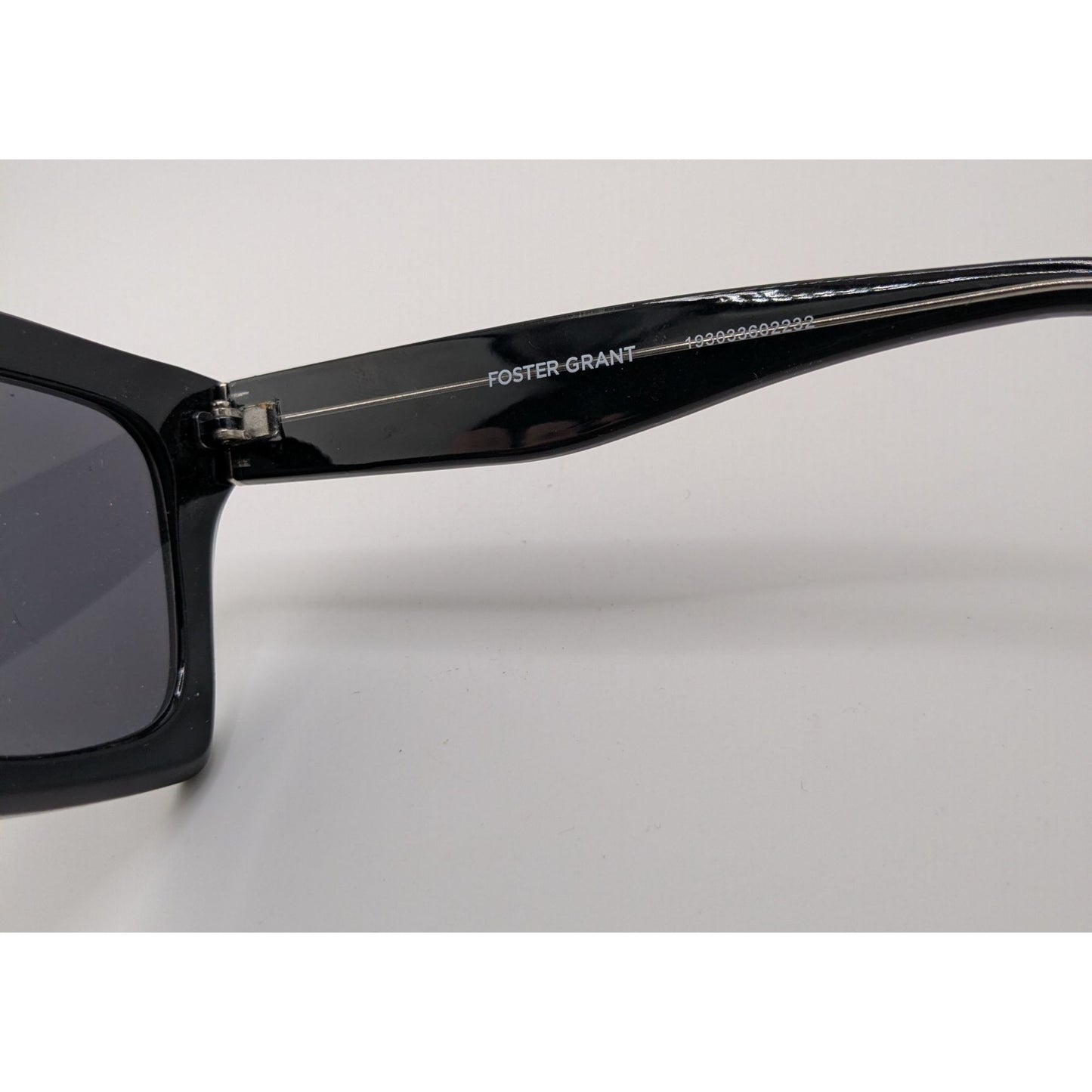 Foster Grant Black Oversized Retro Square Sunglasses 52mm Lenses UV Protection