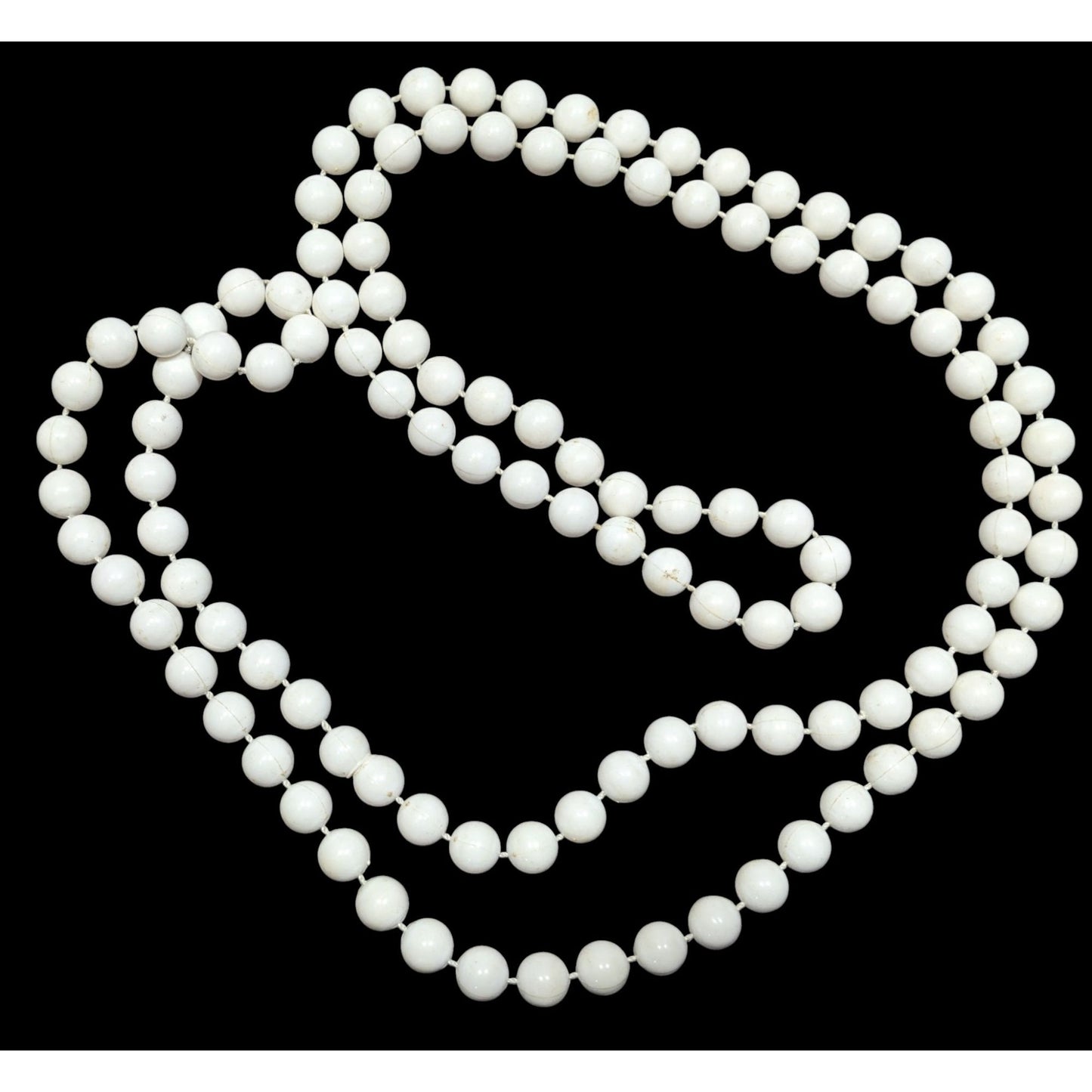 Retro White Extra Long Plastic Beaded Necklace