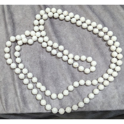 Retro White Extra Long Plastic Beaded Necklace