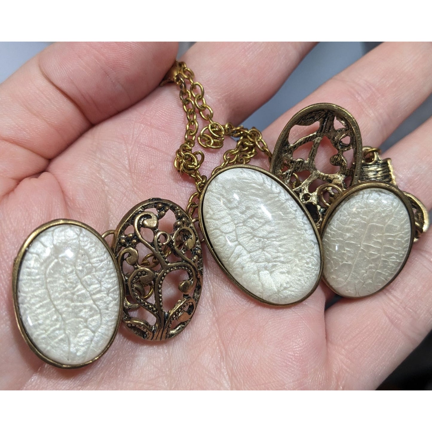 Elegant Art Nouveau Style White Crackle And Gold Tone Bib Necklace