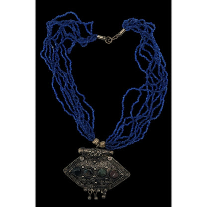 Vintage Tribal Bohemian Necklace With Silver Tone Pendant & Agate Accents