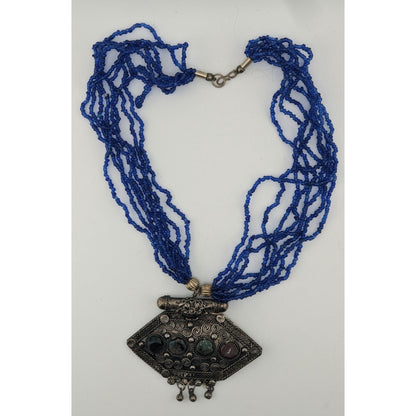 Vintage Tribal Bohemian Necklace With Silver Tone Pendant & Agate Accents