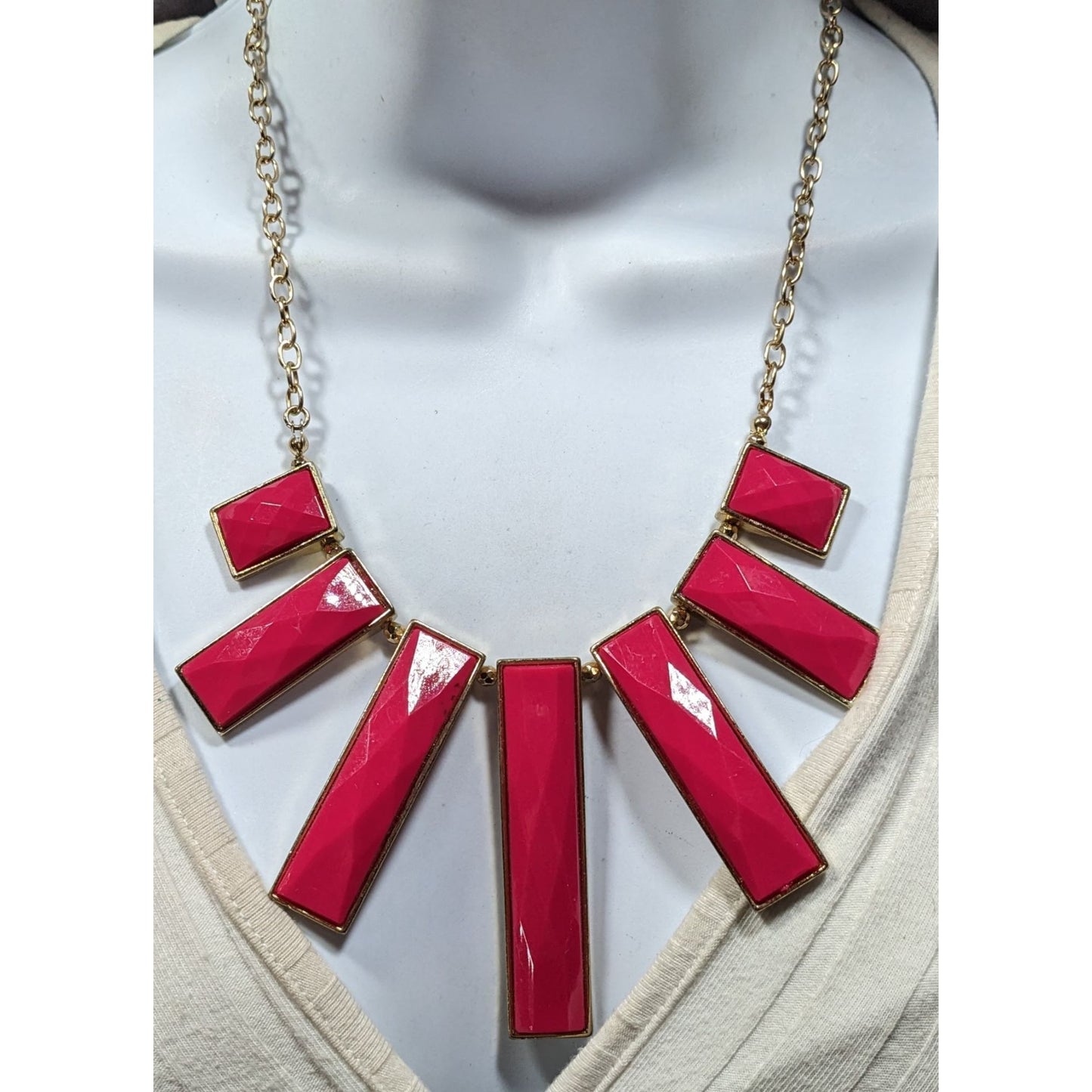 80s Glam Pink And Gold Tone Graduated Pillar Necklace