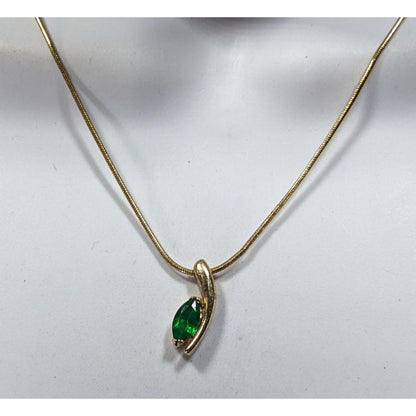 Vintage Elegant Green Gemmed Gold Tone Pendant Necklace