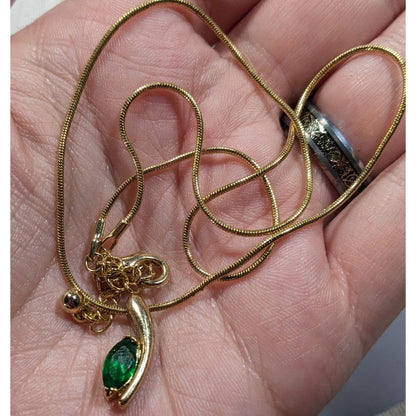 Vintage Elegant Green Gemmed Gold Tone Pendant Necklace