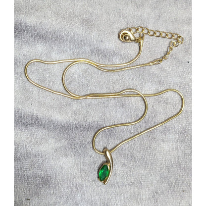 Vintage Elegant Green Gemmed Gold Tone Pendant Necklace