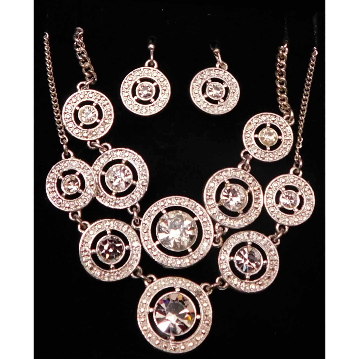 Vintage Avon Silver Tone Gemmed Gift Set (Necklace, Bracelet, Earrings)