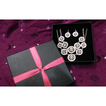 Vintage Avon Silver Tone Gemmed Gift Set (Necklace, Bracelet, Earrings)