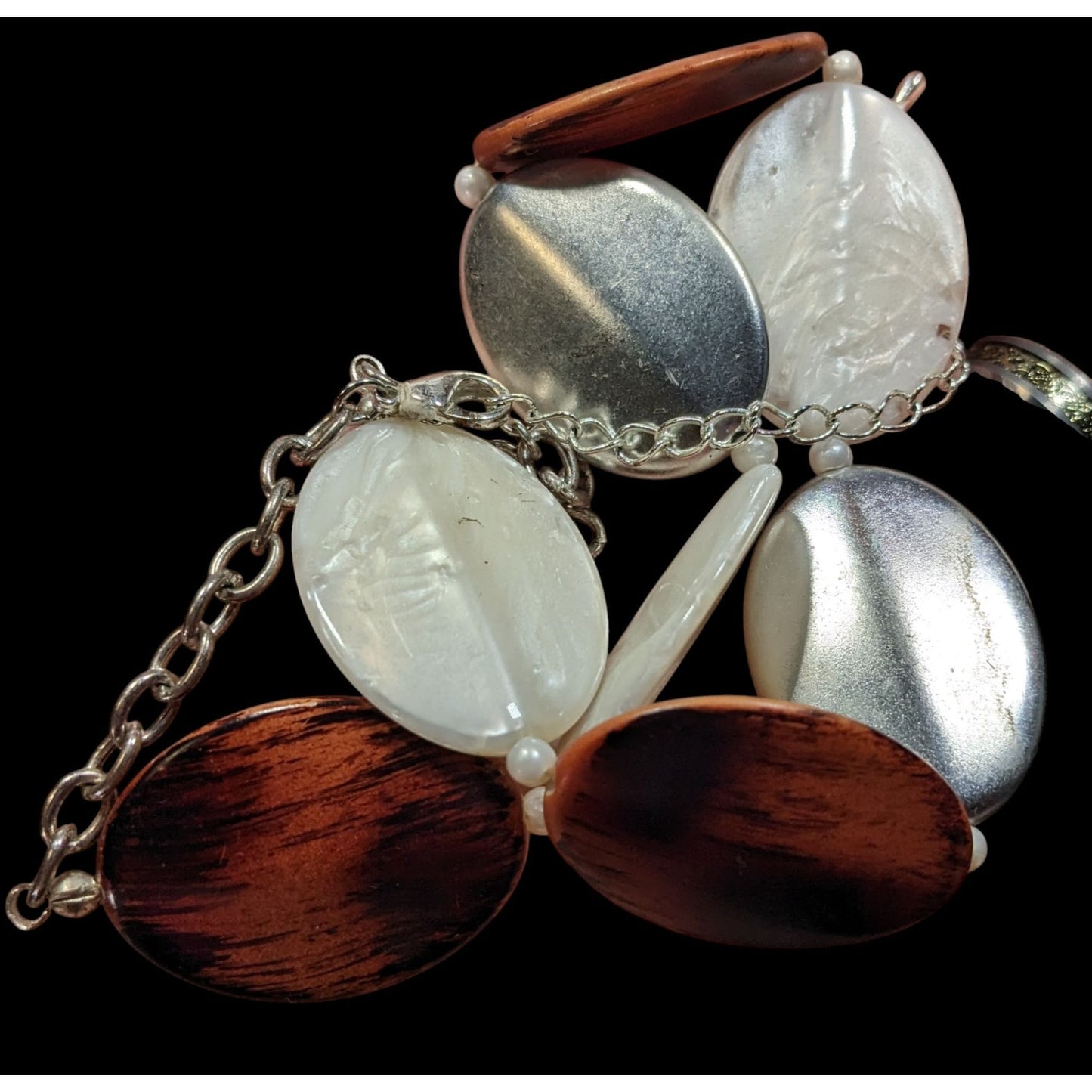 Retro Wood-Look Brown White And Silver Tone Beaded Necklace
