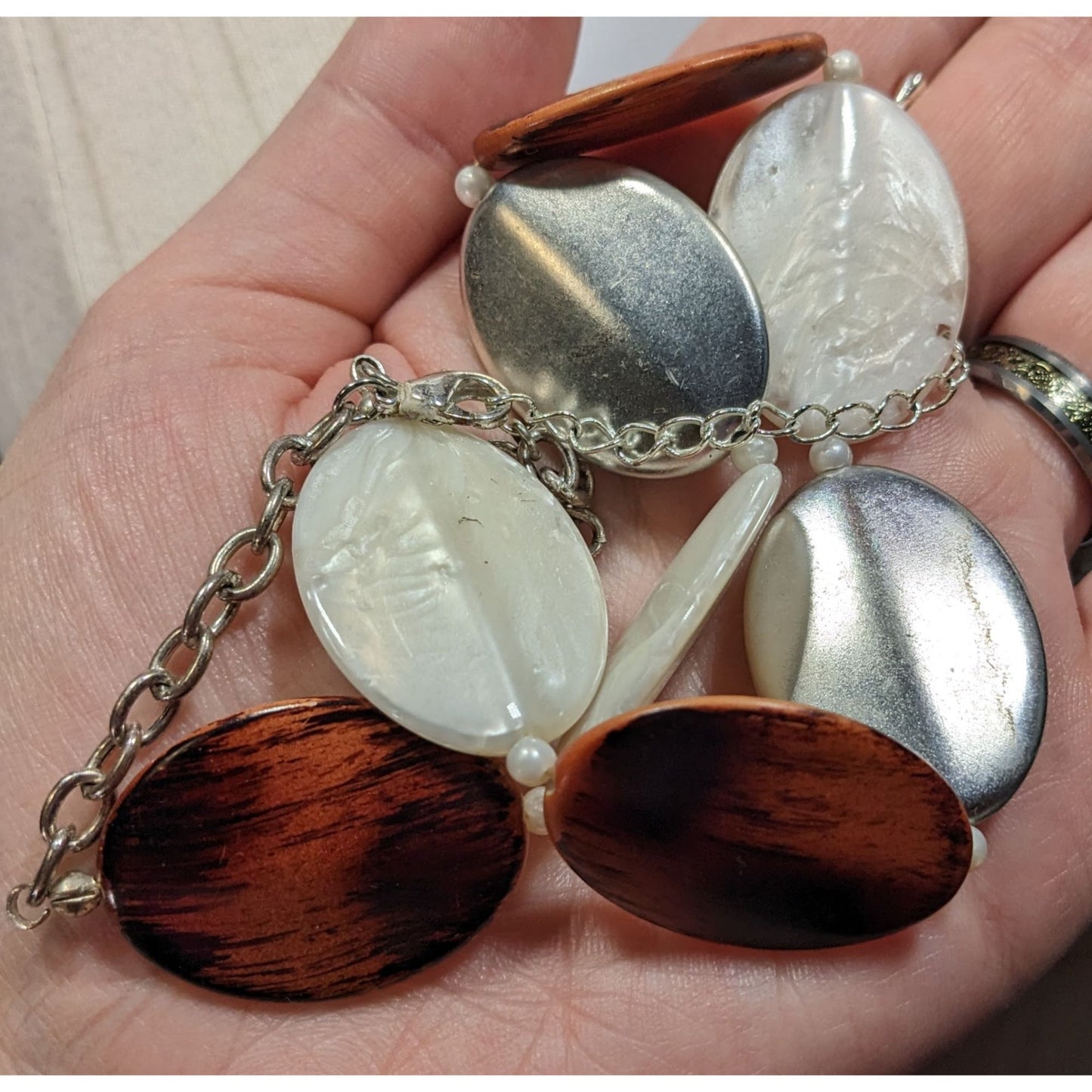 Retro Wood-Look Brown White And Silver Tone Beaded Necklace