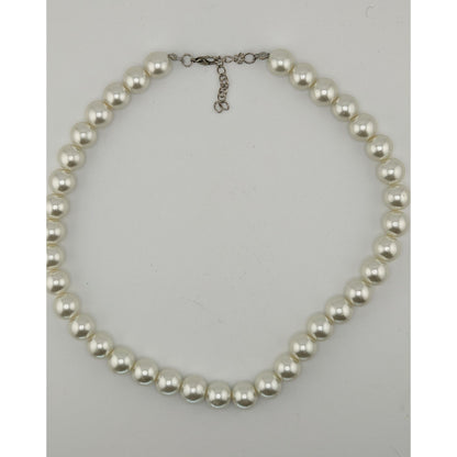 Elegant White Faux Pearl Necklace