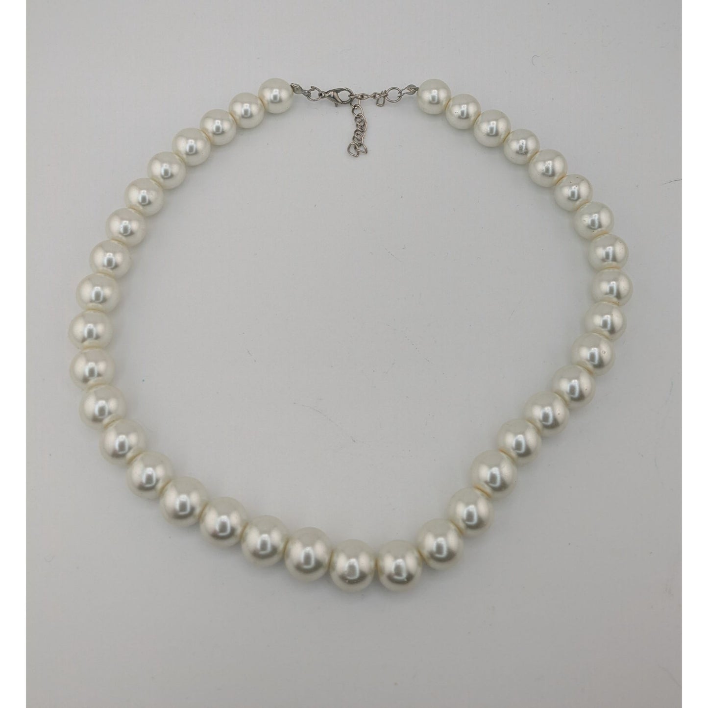 Elegant White Faux Pearl Necklace