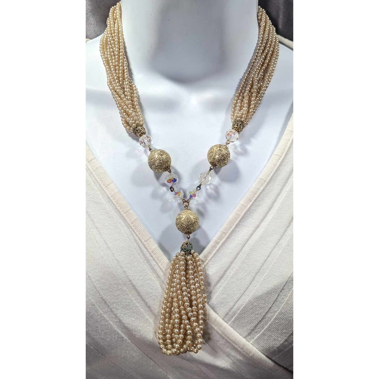 Vintage Gold Tone Faux Pearl Beaded Y Necklace