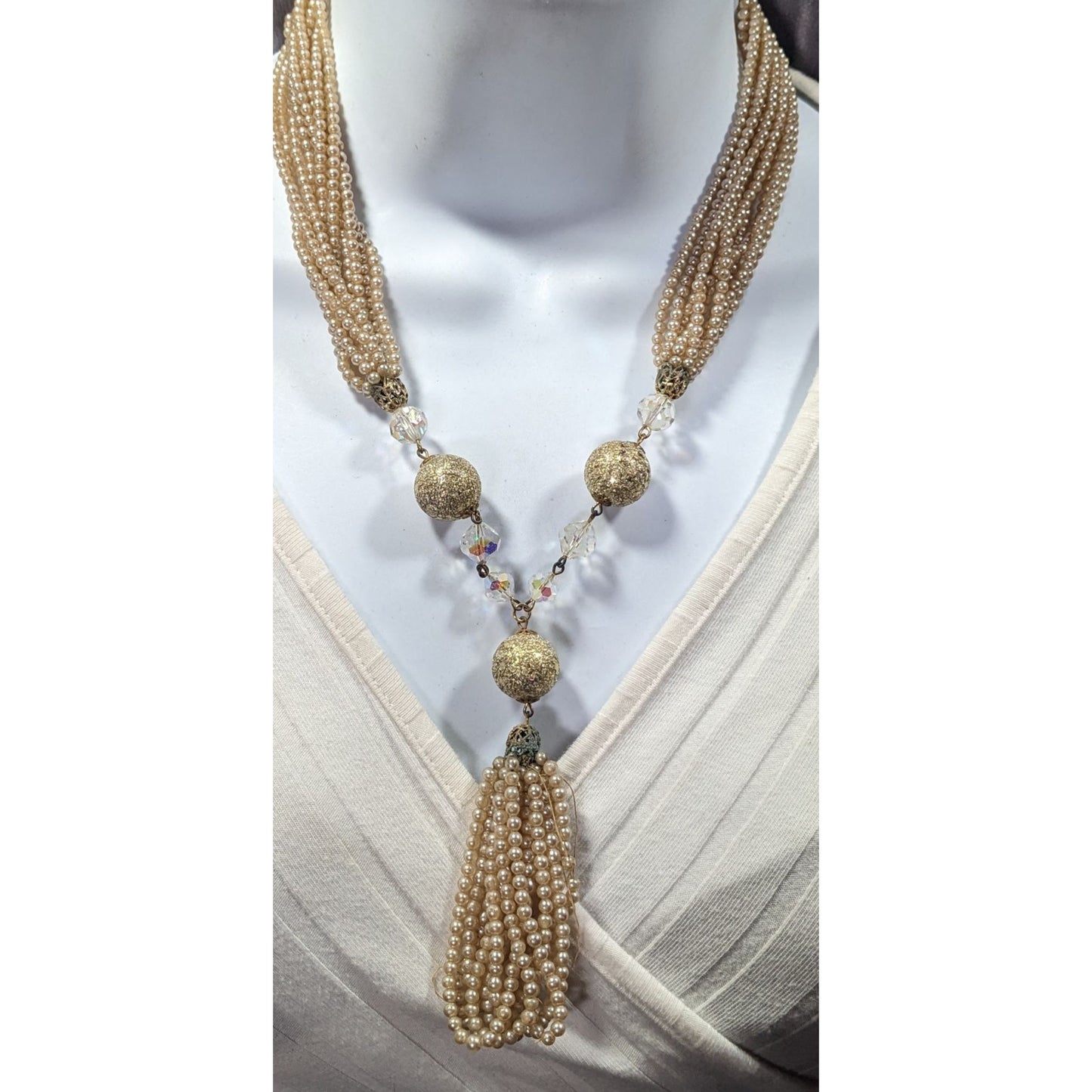 Vintage Gold Tone Faux Pearl Beaded Y Necklace