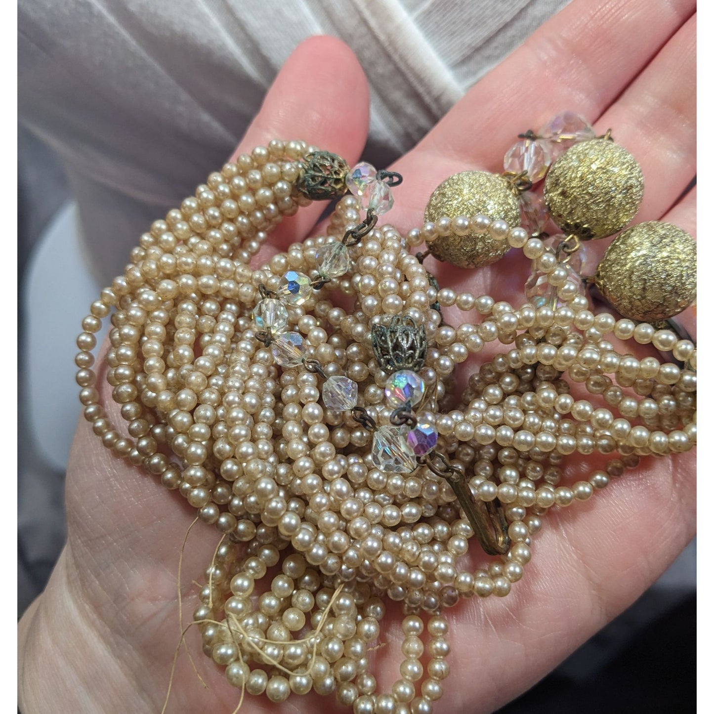 Vintage Gold Tone Faux Pearl Beaded Y Necklace