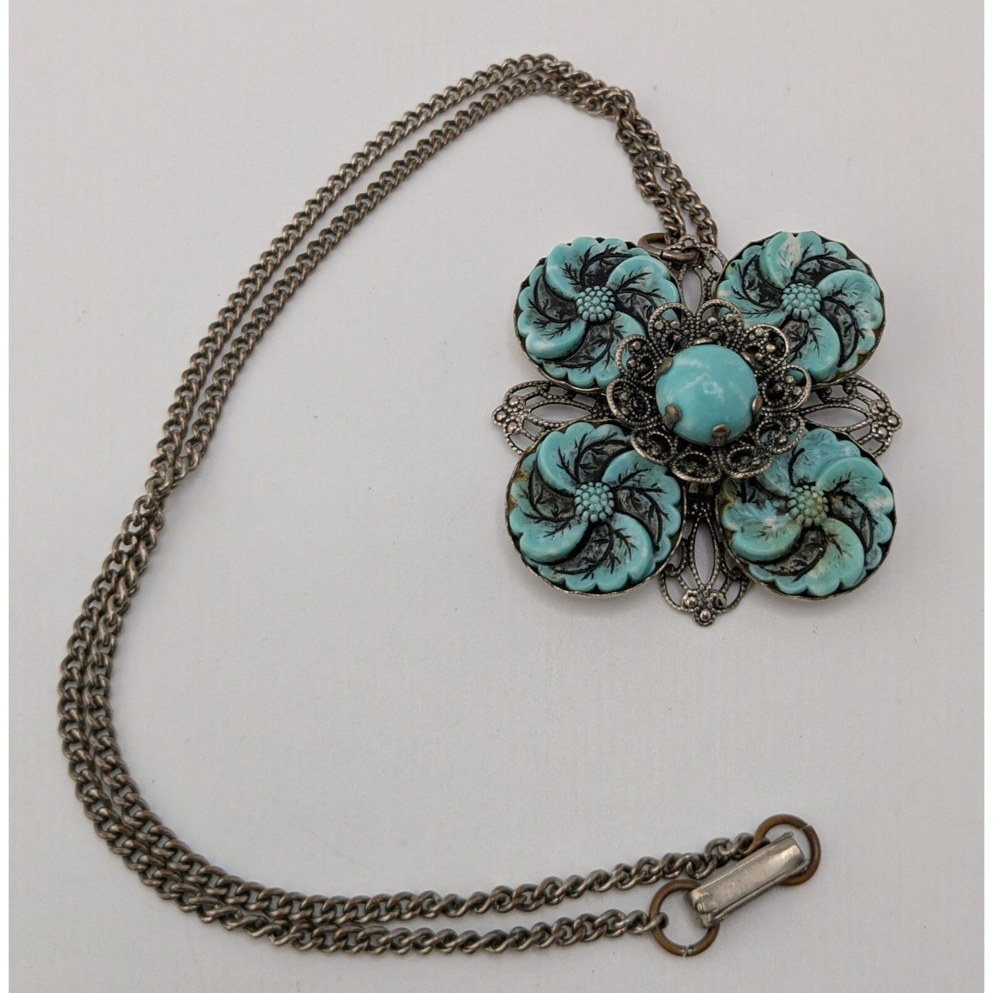 Vintage Faux Turquoise Floral Pendant Necklace Silver Tone Blue Southwestern Jewelry