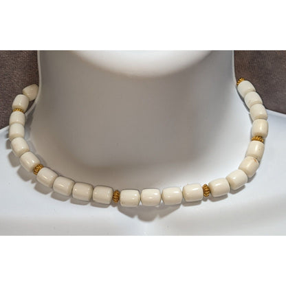 Retro Vintage White Beaded Choker Necklace Gold Tone Minimalist Classic Jewelry