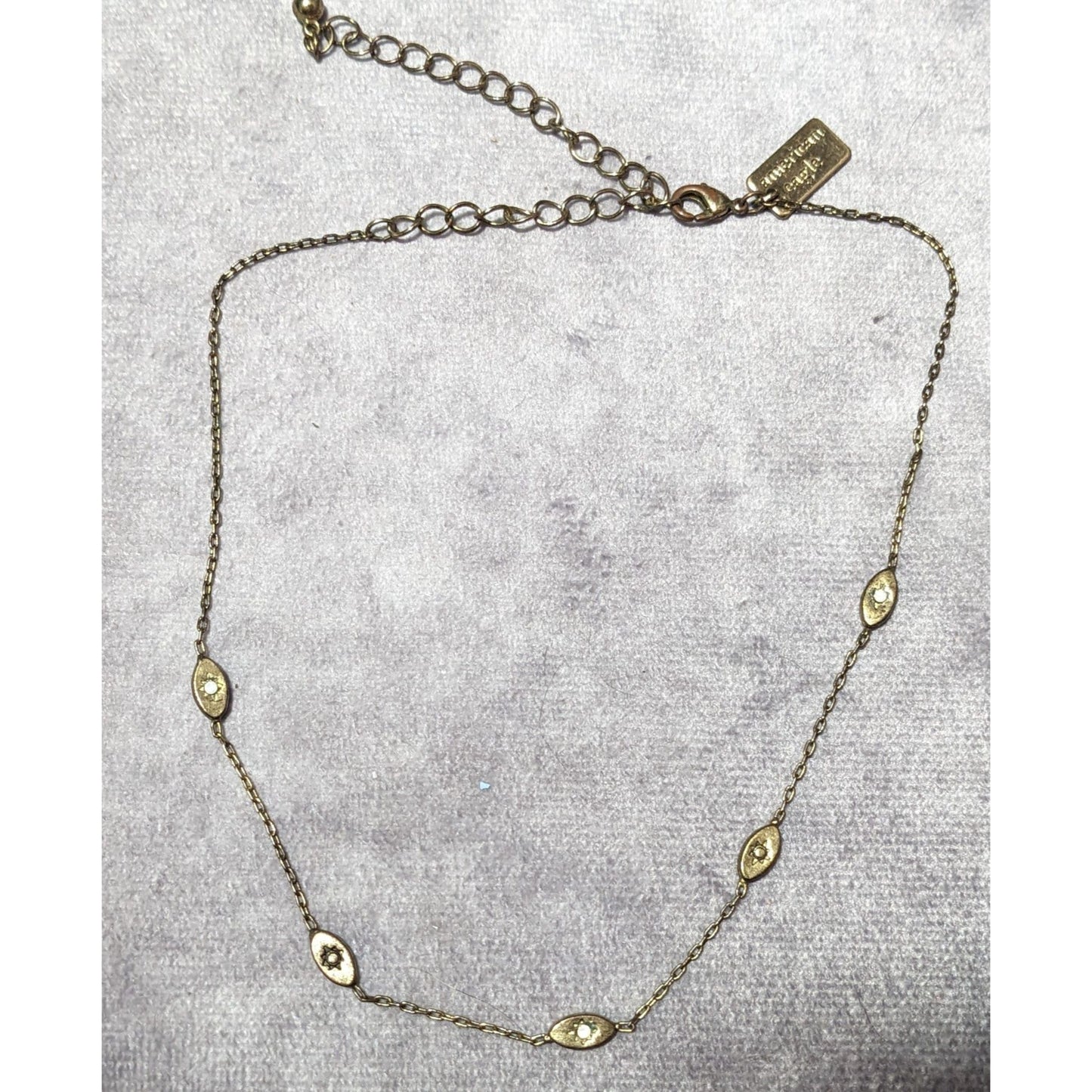 Vintage Y2K Minimalist American Eagle Gold Tone Sun Charm Necklace