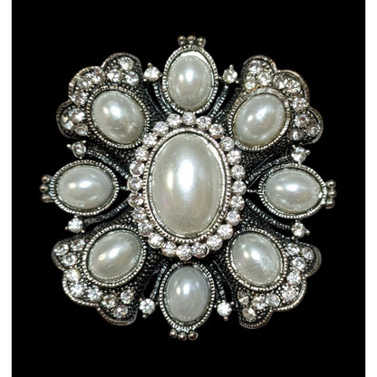 Elegant Glam Baroque Style Pearl And Rhinestone Brooch