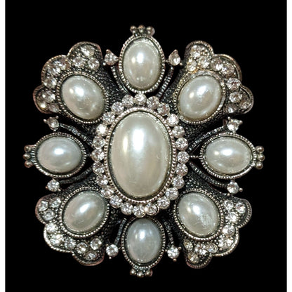 Elegant Glam Baroque Style Pearl And Rhinestone Brooch