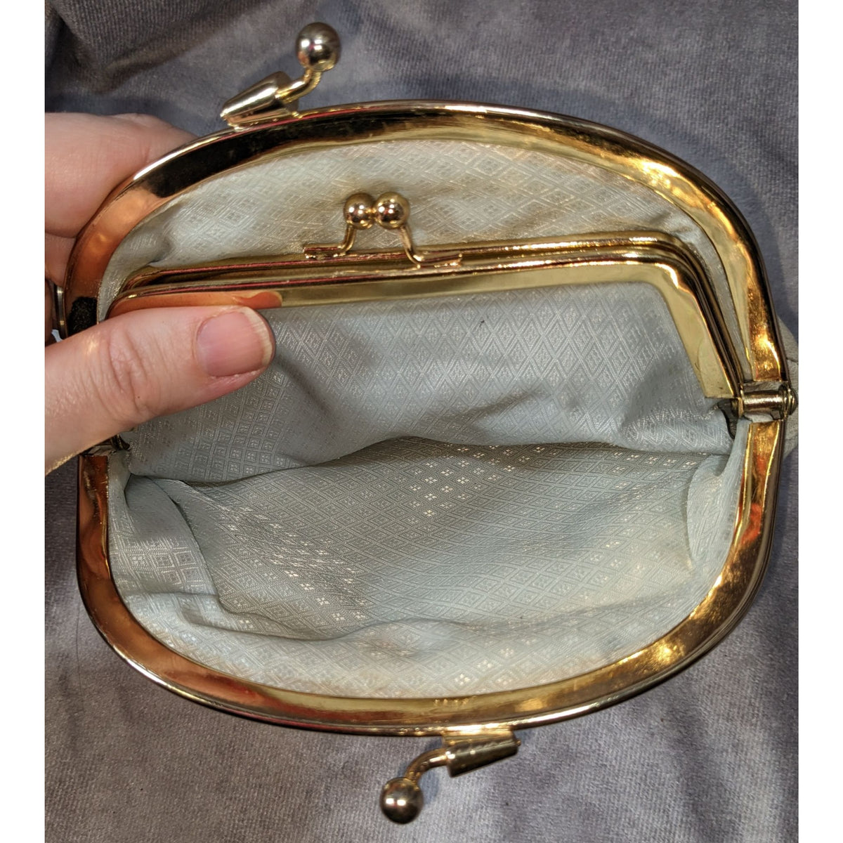 Vintage Victorian Eel Skin Leather Cream Gold Kiss Lock Double Coin Purse 7 Inch