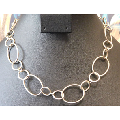 Casual Open Ring Link Silver Tone Necklace