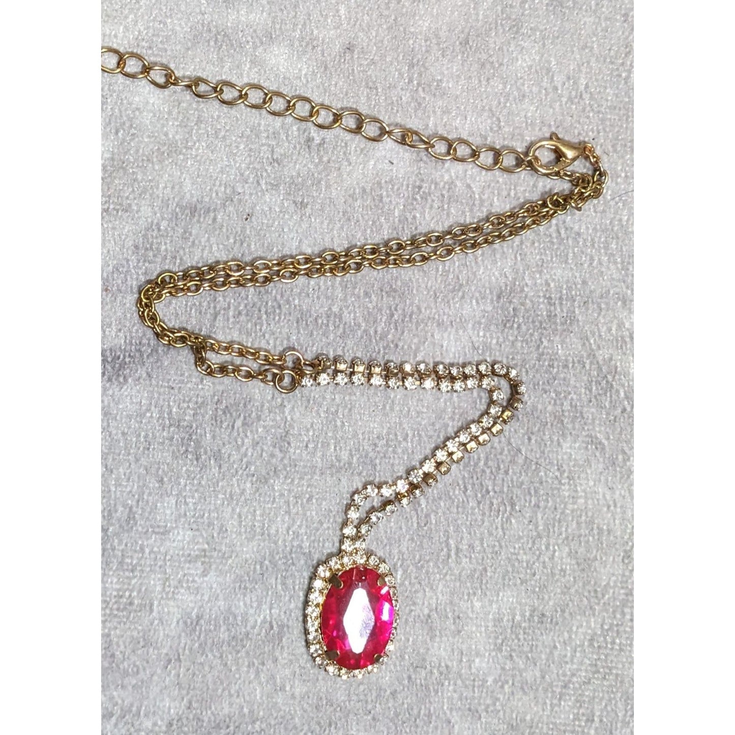 Fantasy Glam Pink Gemmed Pendant Necklace With Rhinestone Accents