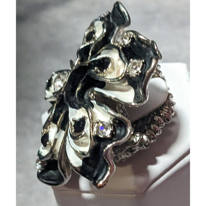 Chunky Floral Black And White Stretch Statement Ring Size 6 1/2