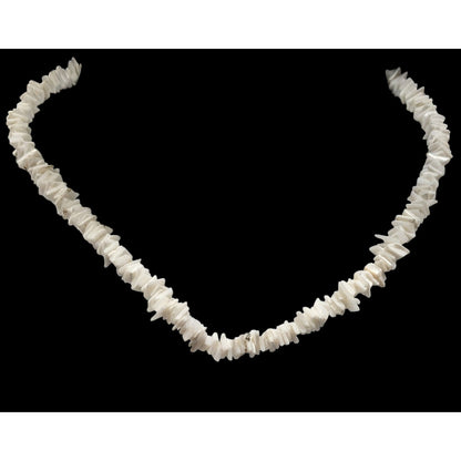 Vintage Summer Beachy White Shell Chip Necklace