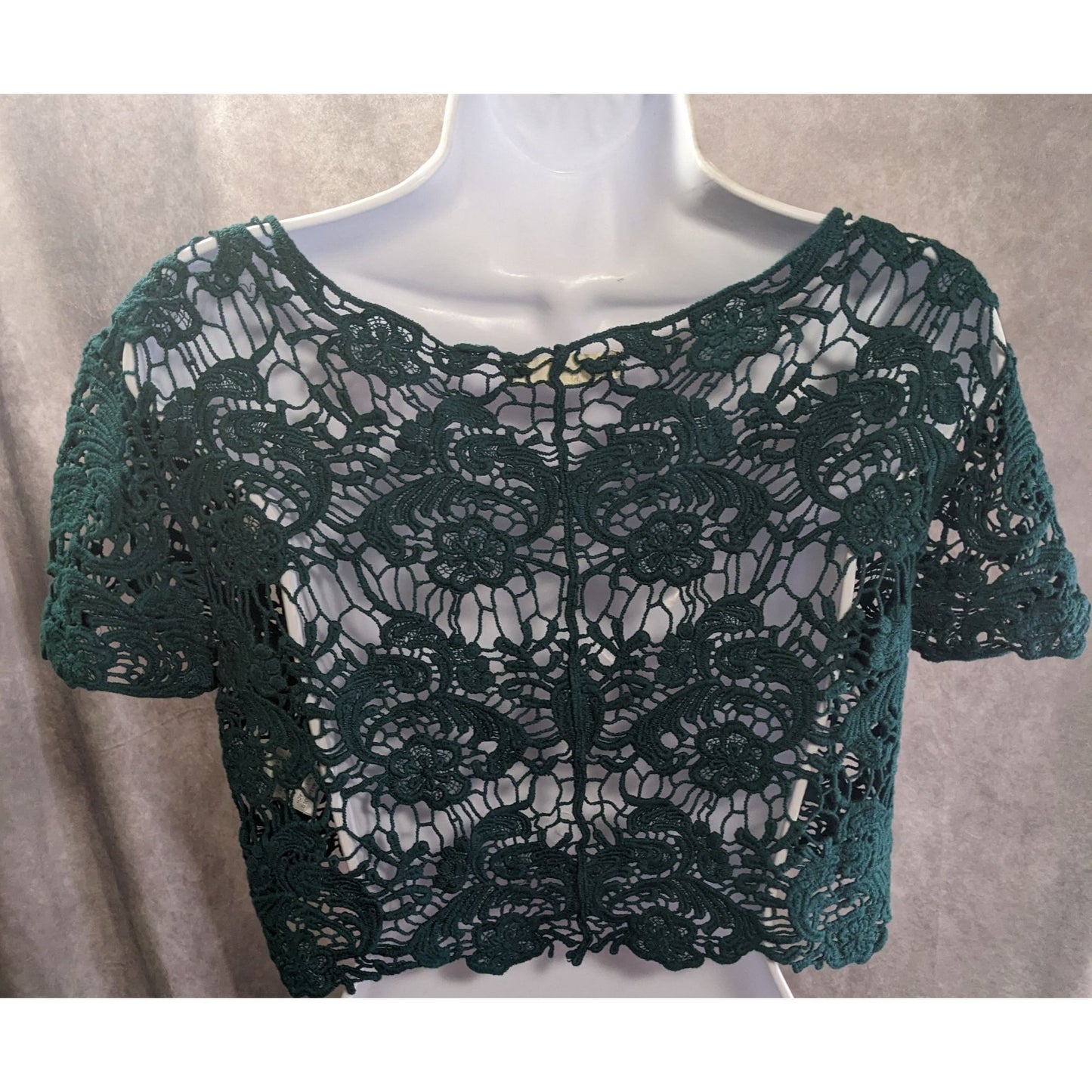 Love Culture Floral Crochet Lace Green Cropped Top Size S/M