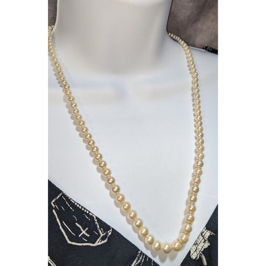 Coquette Vintage Cream Faux Pearl Strand Necklace Classic Bridal Preppy Elegant