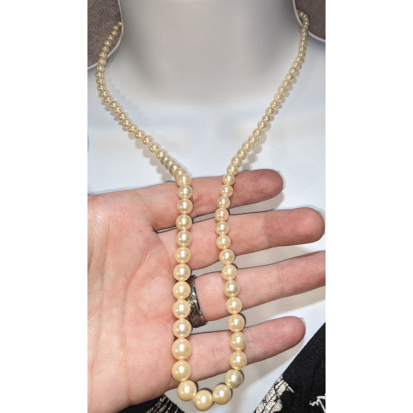 Coquette Vintage Cream Faux Pearl Strand Necklace Classic Bridal Preppy Elegant