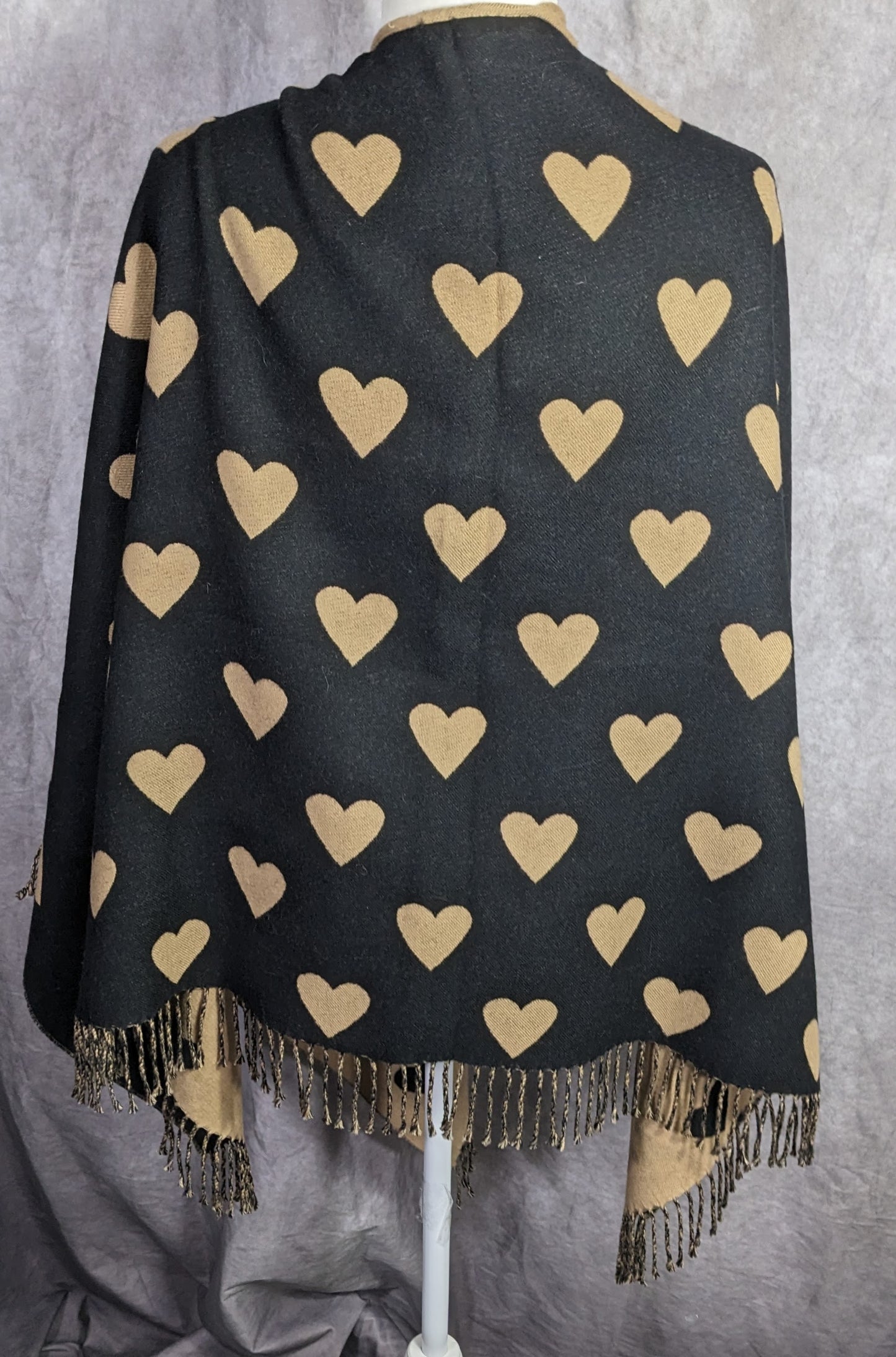 Heart Pattern Reversible Black & Tan Open Poncho Wrap With Fringe 28 Inches Long