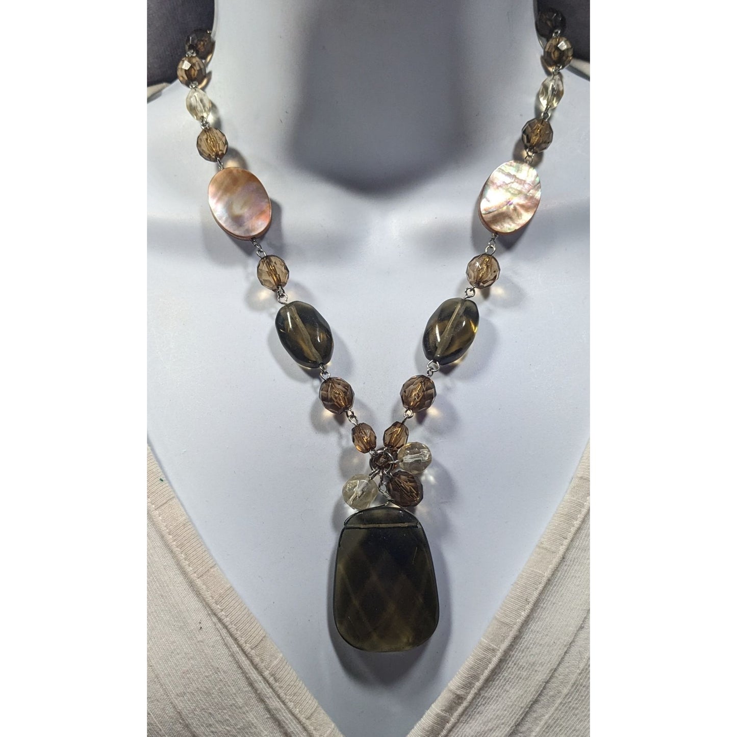 Retro Beaded Earth Tone Glass And Shell Necklace