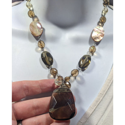 Retro Beaded Earth Tone Glass And Shell Necklace
