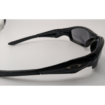 Oakley Vintage 90s Straight Sunglasses 04-325 Black Frame