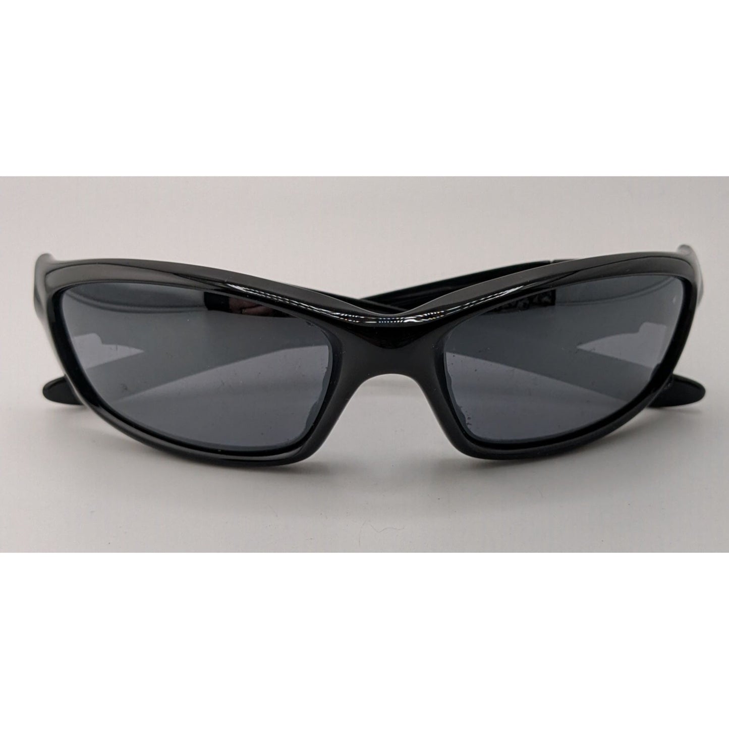 Oakley Vintage 90s Straight Sunglasses 04-325 Black Frame