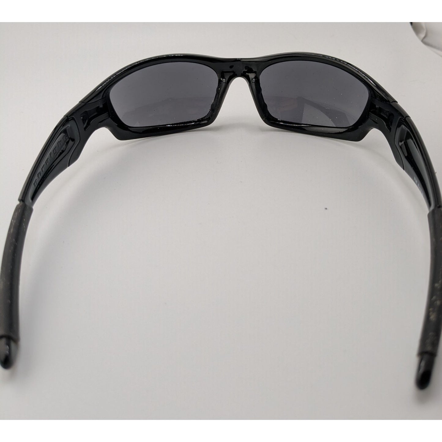 Oakley Vintage 90s Straight Sunglasses 04-325 Black Frame