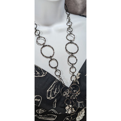 Industrial Modern Hammered Metal Gunmetal Circle Link Necklace 30 Inch