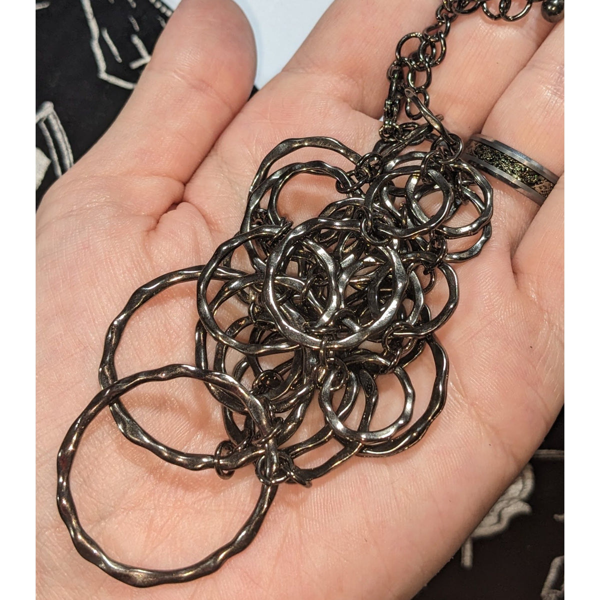 Industrial Modern Hammered Metal Gunmetal Circle Link Necklace 30 Inch