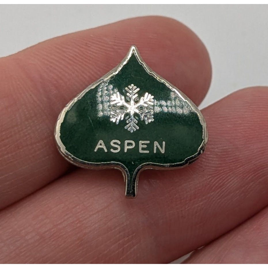 Aspen Souvenir Vintage Leaf Pin Green Enamel Snowflake Accent 3/4 Inch