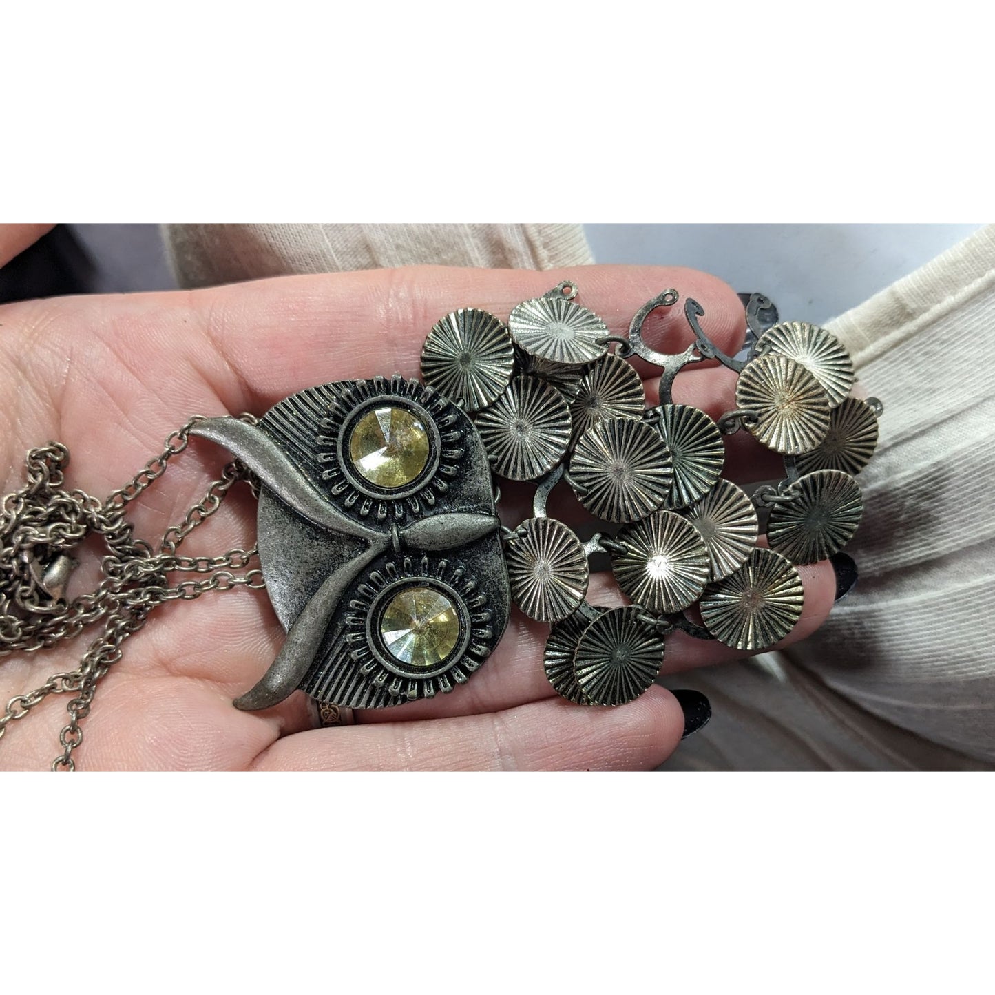 Quirky Y2K Own Pedant Necklace With Disc Fringe Feathers And Yellow Gem Eyes