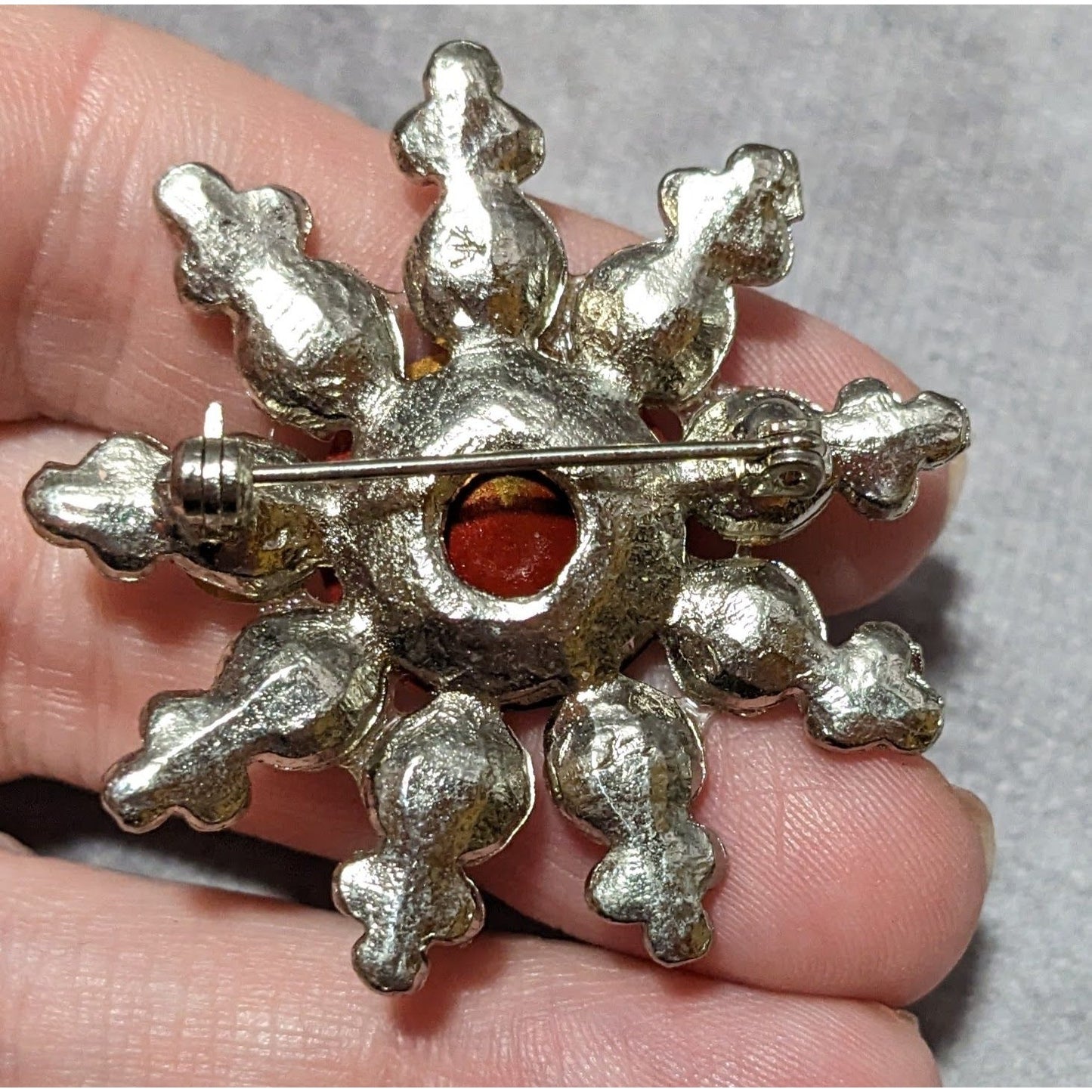 Vintage Red And Silver Star Rhinestone Brooch