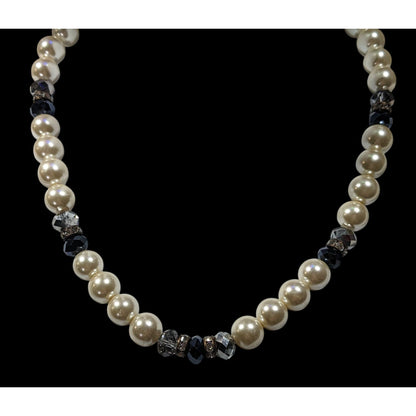Handmade Elegant Faux Pearl And Glass Beaded Necklace