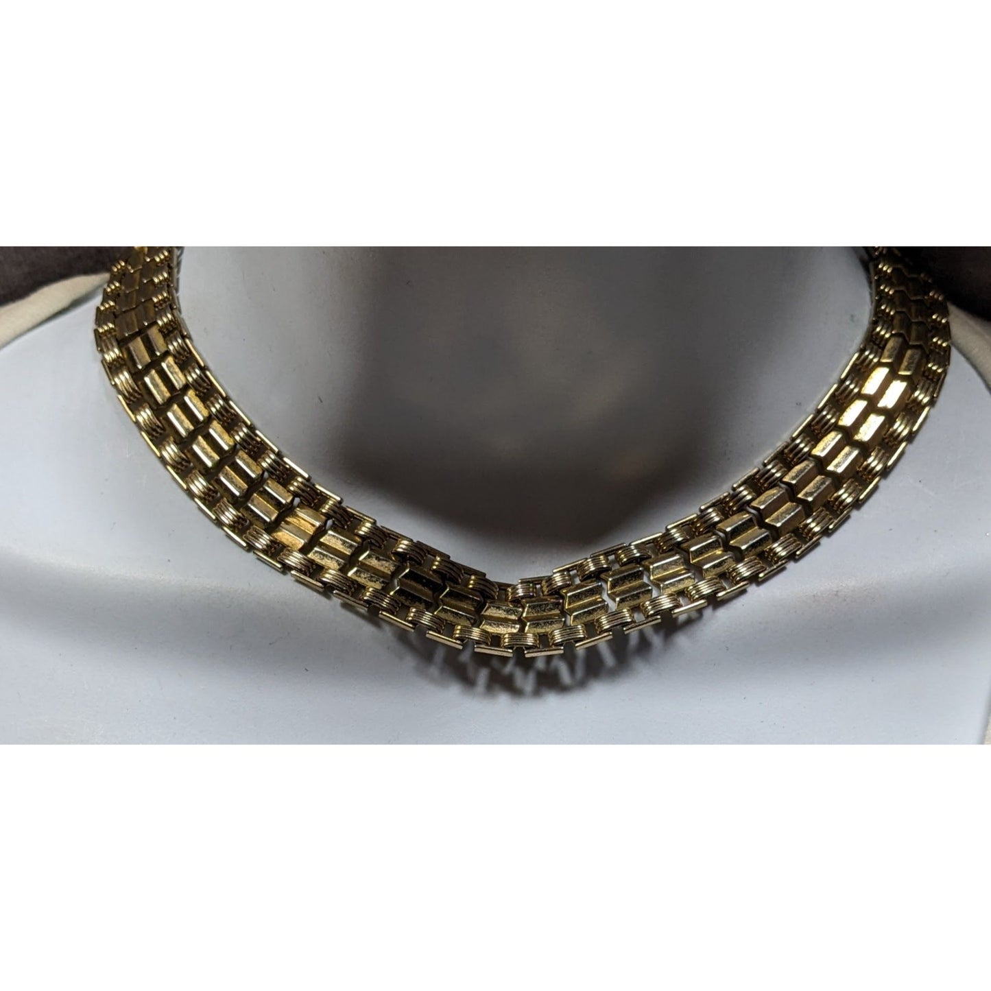 Vintage Sarah Coventry Gold-Tone Wide Chain Collar Necklace With Snap Clasp