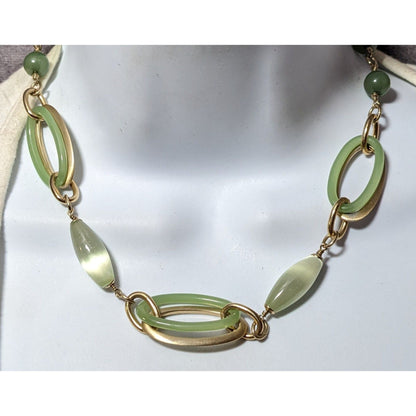 Vintage Liz Claiborne Green And Gold Cateye Retro Necklace